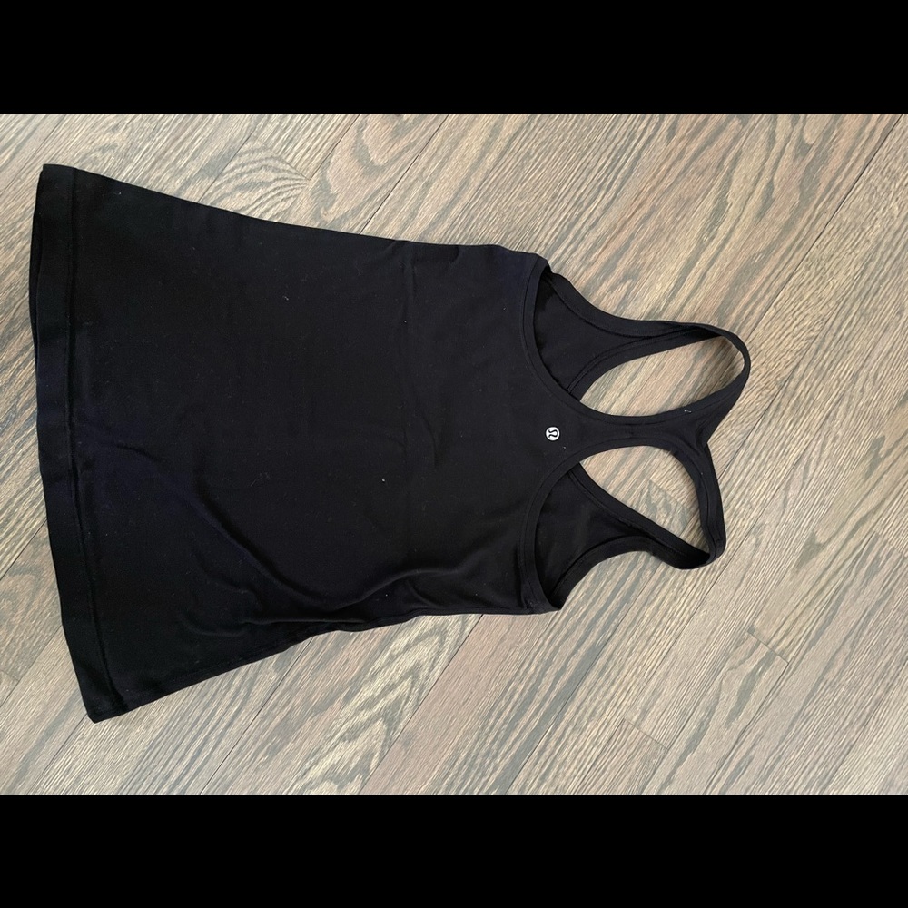 Lululemon size 4 black workout tank
